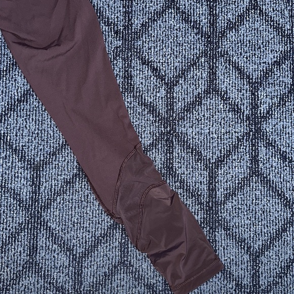 Lululemon Mesh Accented Leggings - Picture 5 of 10